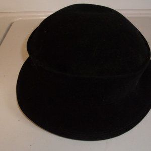 Vintage ladies hat black felt chin strap